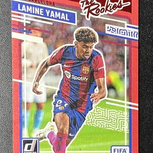 Tarjeta de novato con inserto rojo FIFA Lamine YAMAL "The Rookies" de Donruss 2023-24 FC Barcelona SP