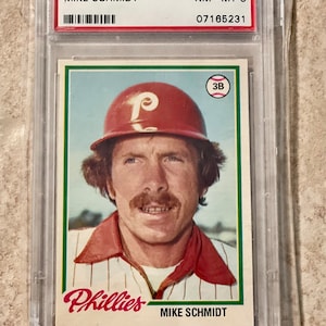 1978 Mike Schmidt O-Pee-Chee Card - NM-Mint - PSA 8