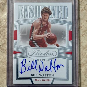 2022-23 Panini Flawless Bill Walton Class Of 1993 Enshrined Auto / 25 SSP