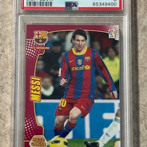 2011 Panini Mega Cracks Liga BBVA Soccer #53 Lionel Messi PSA 8