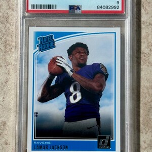 Cartão de calouro Lamar Jackson Panini Donruss #317 PSA 2018, 9 Mint, Baltimore Ravens
