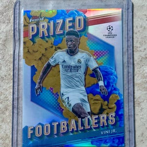 2024 Topps Finest Prized Footballers Yellow BLUE Fusion Vini Jr. PFF-15 SSP