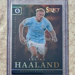 2023-24 Wählen Sie aus, Erling Haaland Artistic Impressions Case Hit SSP - Süße Karte!!! - Manchester City - Norwegen