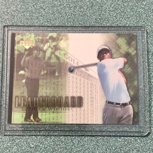 2001 Upper Deck Tiger Woods Card #90 (Leader Board) Rookie Card