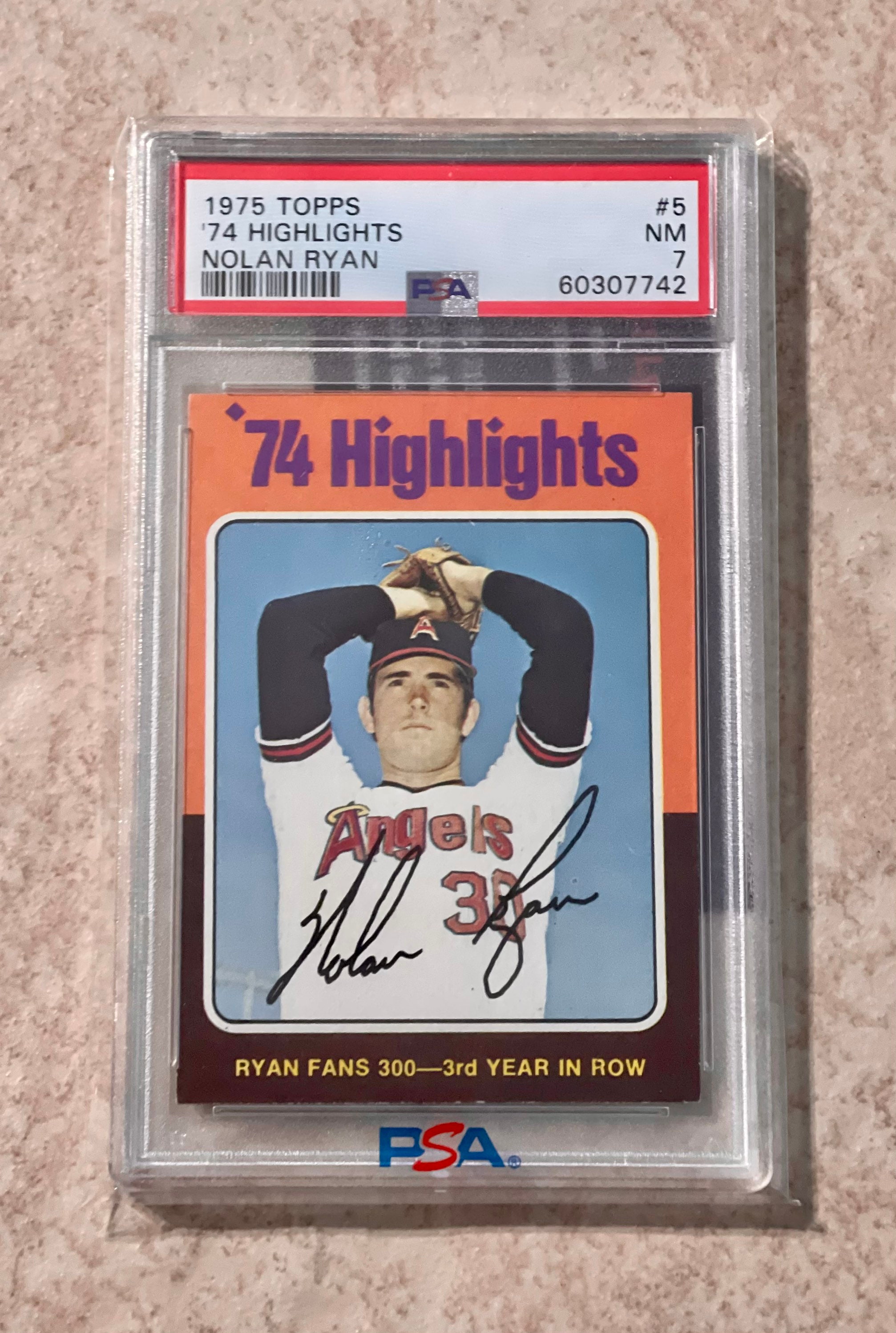 1975 Topps NOLAN RYAN PSA 8 ビンテージ エンゼルス