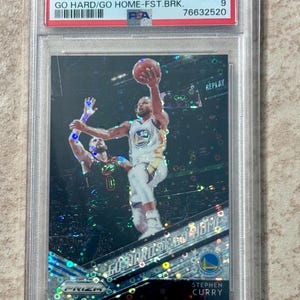 2018 Panini Prizm #3 Stephen Curry Go Hard Go Home Fast Break Holo PSA 9 Mint Golden State Krieger