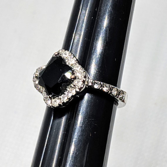 Black and Clear Rhinestone Ring Size 4.75, Vintag… - image 6