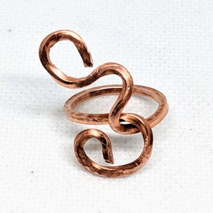 Twisted Hammered Copper Ring, Size 6.25, Handcrafted Swirling Ring