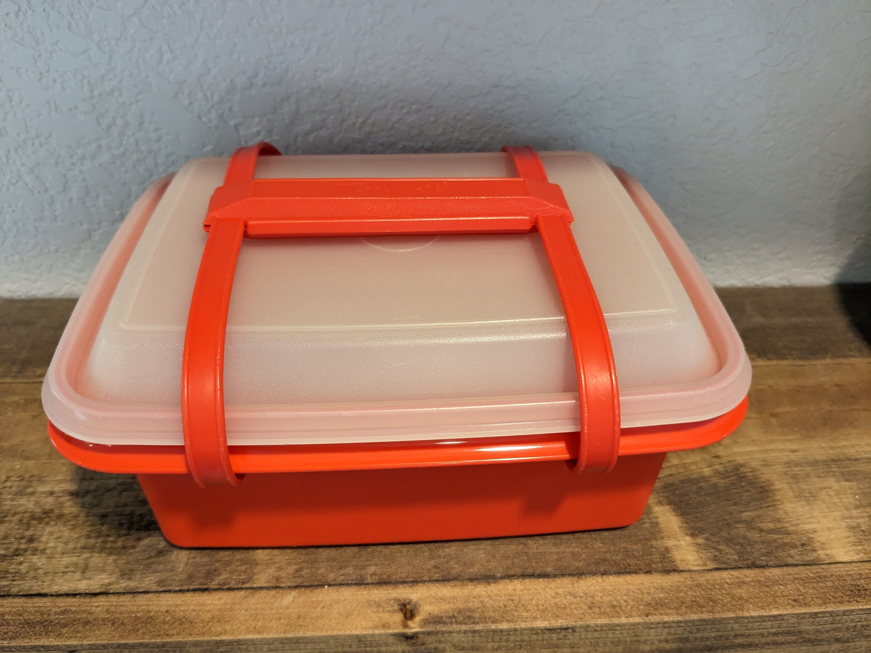 Vintage Tupperware Deli Keeper Container, Lid CHOICE Paprika, Mint Lid,  Sheer, 816 Deli Meat, Cold Cuts, Cheese, Kitchen, Craft Storage 