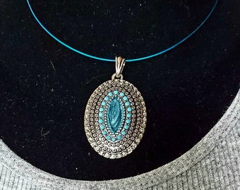 Classy Blue Oval Pendant Necklace