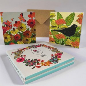 Paquete de 8 tarjetas de felicitación impresas con patatas: 'Peacock and Rudbeckia' y 'Bonny Blackbird'