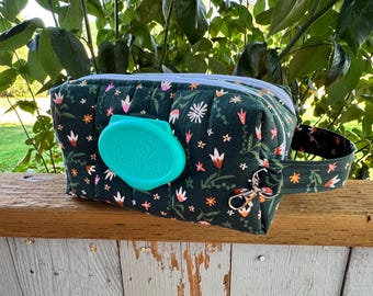 Green Floral Diaper Wipe Bag | Baby Bag Organizer, Toddler Essentials, Baby Shower Gift, Double Zipper Pouch