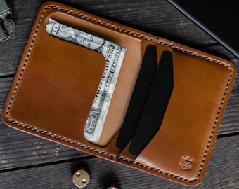 Tarjetero minimalista vertical plegable Horween Shell Cordovan "Bramble"