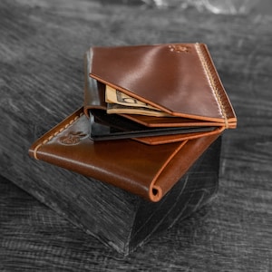 EN STOCK Cartera con bolsillo frontal para tarjetas de cuero Horween Shell Cordovan