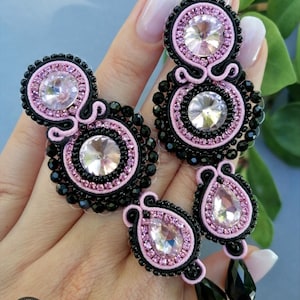 Black and pink soutache earrings
