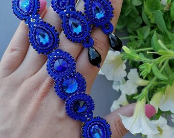 Conjunto de joyas de color azul soutache