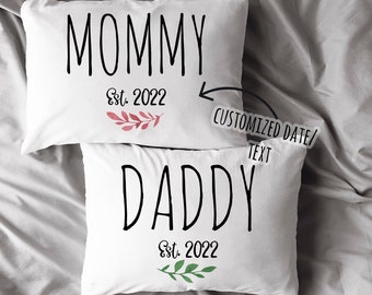 Mommy N Daddy Pillow Cases Set, New Mom New Dad Est. 2021 New Parents, Couples Pregnancy Gift Basket, Expectant Parents, Baby Shower Gift