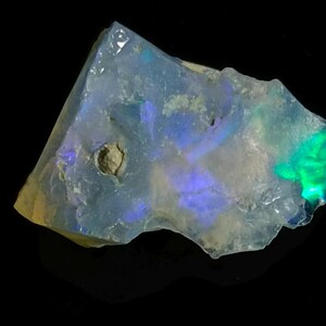 Beutiful Raw Ethiopian Opal Chips,Raw Crystals, Welo Opal, Natural Opal, Rough Opal Chips, Bulk Raw Gemstones.5.10.Cts.Size.16x12x8MM