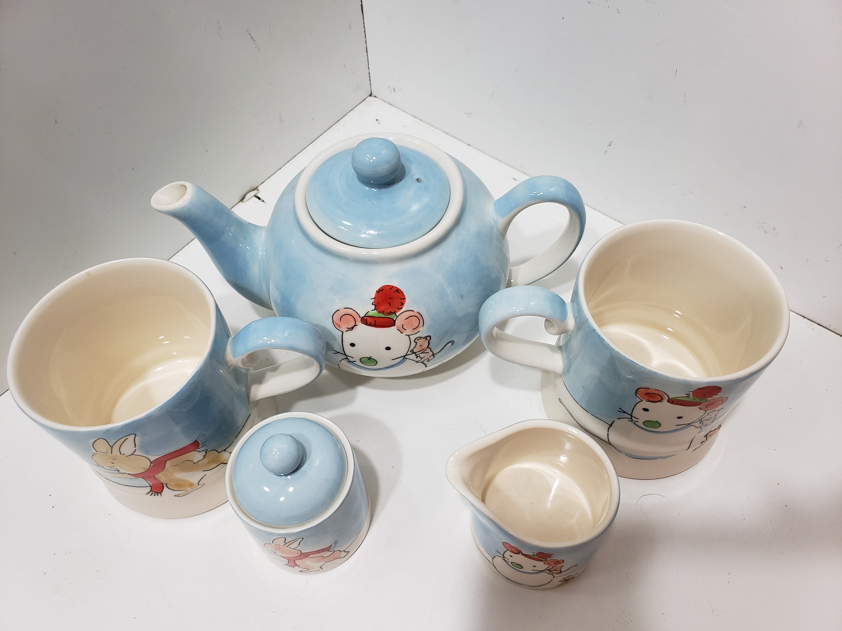 2004 Whittard of Chelsea Jane Massey Fine China Teapot Mugs Cream