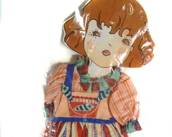 mundia dolls