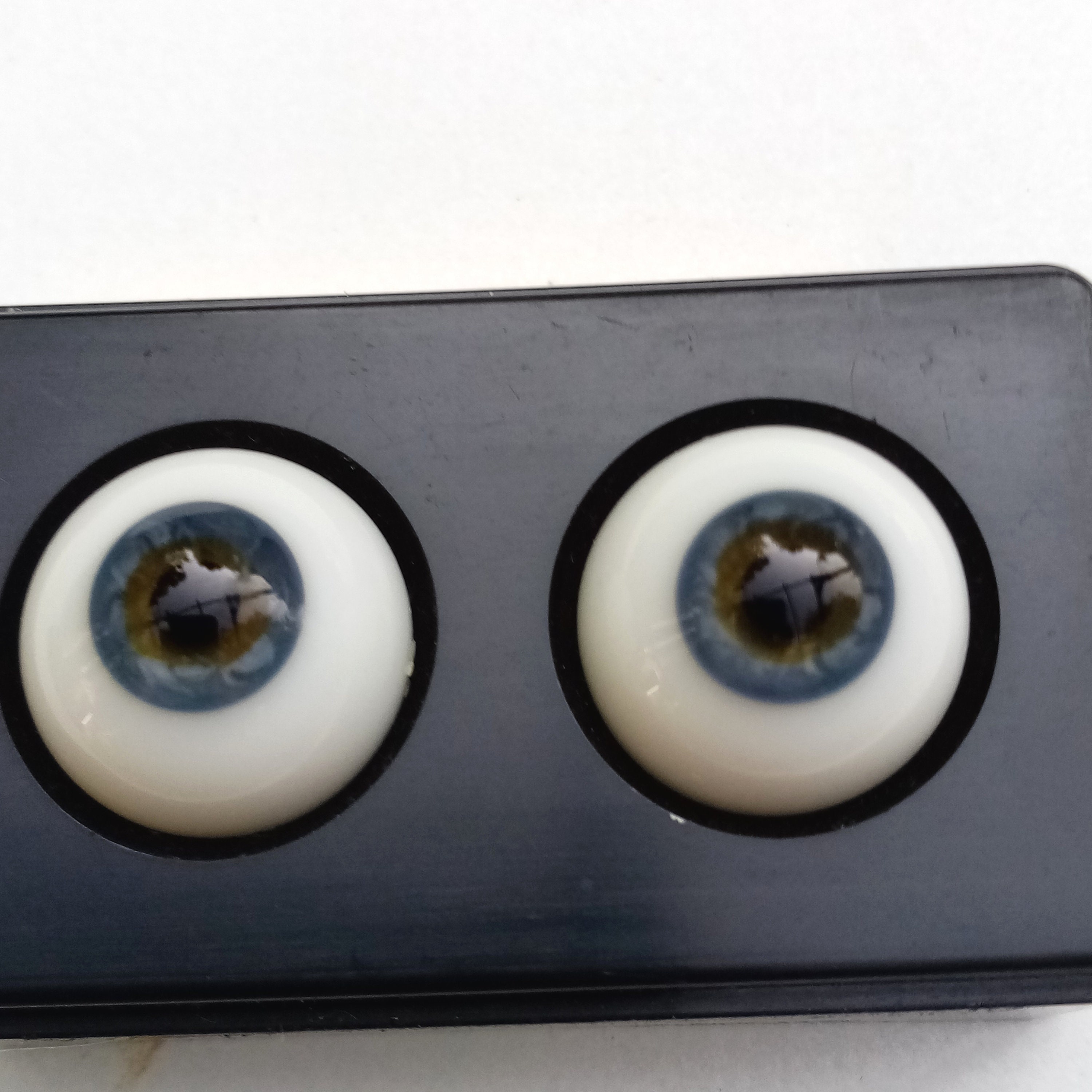 Crystal 18mm Eyes - 10PK  Voodoo Rabbit Fabric and Bag Hardware