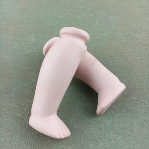 Piernas de muñeca vintage para reproducción de artista, piernas de muñeca de porcelana anudadas, muñeca de bisqué, Alemania vintage, piernas de muñeca de porcelana artística, 3.0&quot;