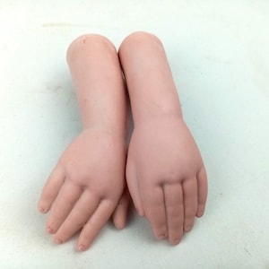Brazos de muñecas de reproducción, par de antebrazos de muñecas, porcelana biscuit, muñeca de porcelana vintage, fabricación de muñecas, 3,9"