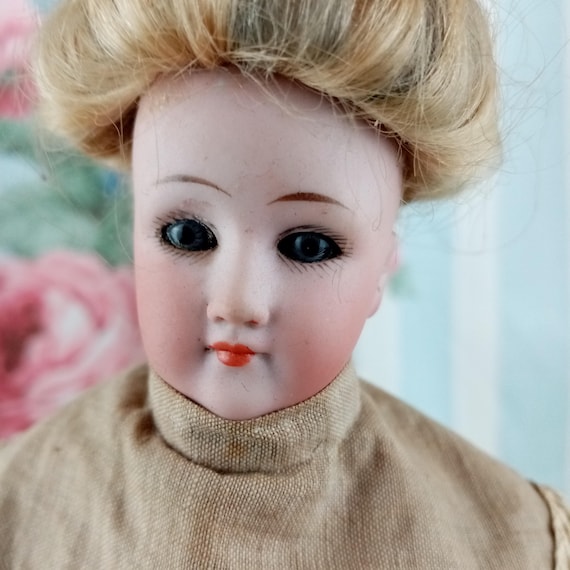 Antique Doll Simon & Halbig 1160, Little Woman, Shoulder Head Doll