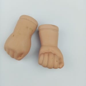 doll hands for baby dolls, fists bisque porcelain, 2.6&quot;, Vintage Artist reproduction 1986, Germany