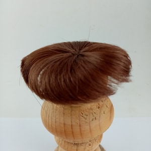 Puppen Perückenteilkappe, Vintage Kunsthaar-Puppenperücke, kurze braune Haare, 11 cm x 13 cm, Puppenersatz, für Antik oder Vintage