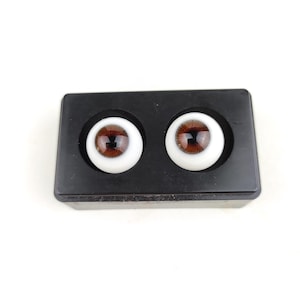 Vintage glass eyes, doll eyes, brown, 0.63&quot; / 16 mm, vintage 1940s, doll repair, made in Lauscha Germany, mouth blown glass eyes