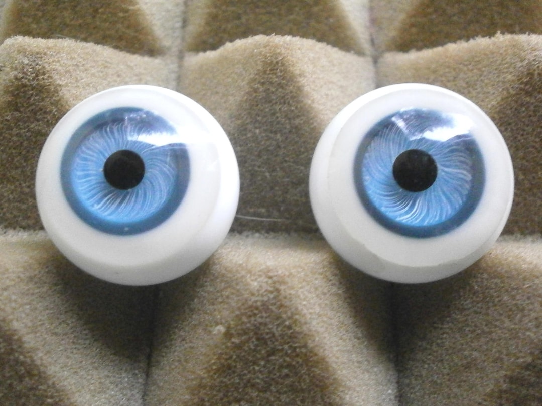 Dolls Eyes Blue, Paperweight Doll Eyes, Pair of Glass Eyes, 21 Mm Real Looking Eyes, Vintage