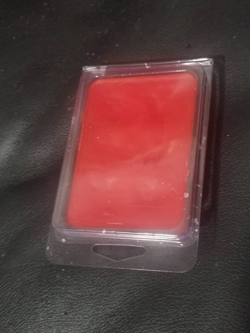 Cinnamon wax melts