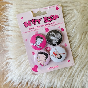 Lot de badges neuf Betty Boop vintage des années 00 image 1