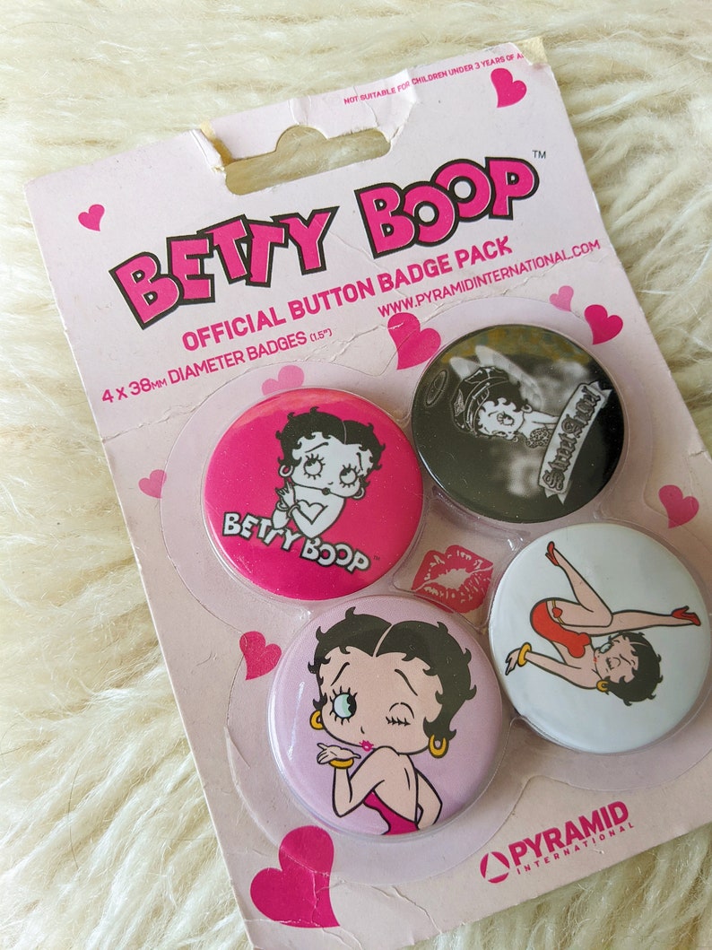 Lot de badges neuf Betty Boop vintage des années 00 image 2