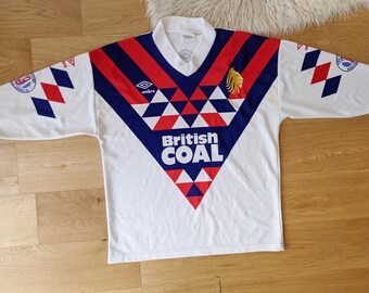 Vintage 1990 | UMBRO Red and Blue Sports Jersey, Great Britain