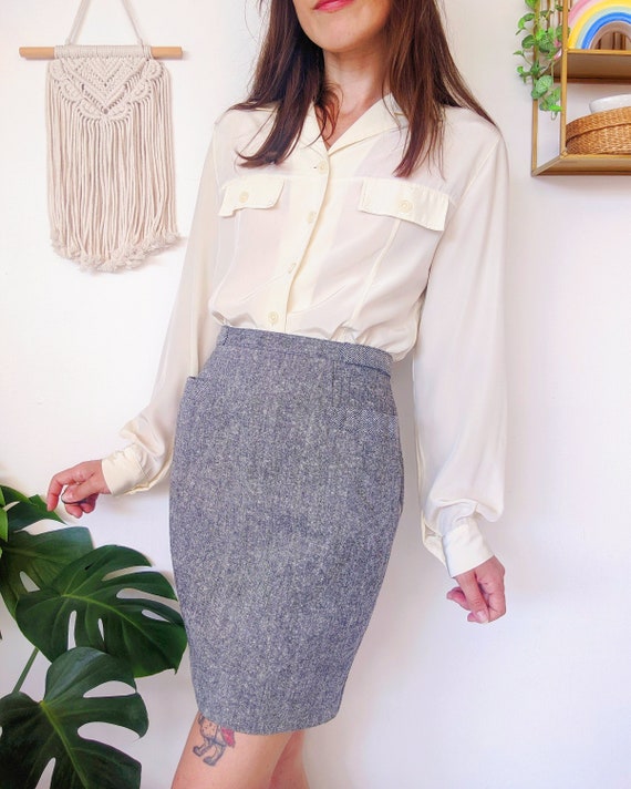 Mini jupe grise avec poches et ceinture | vintage… - image 1