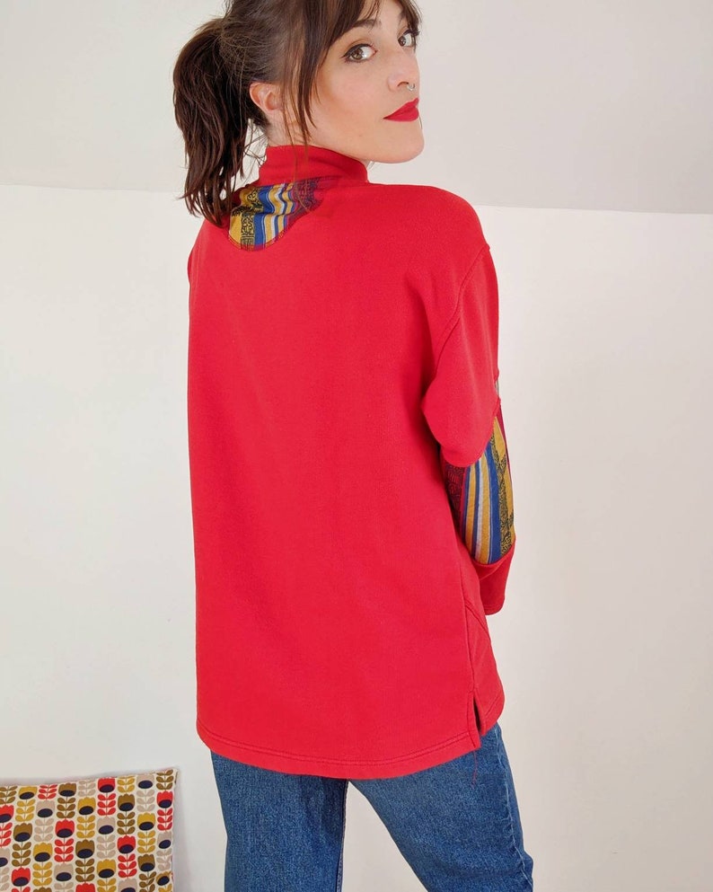 Sweat en coton rouge, veste avec empiècement colorés vintage des années 90 image 5
