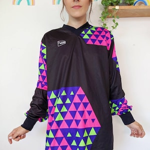 Vintage 1990-00 | sports jersey with black and purple long-sleeved fleece elbows