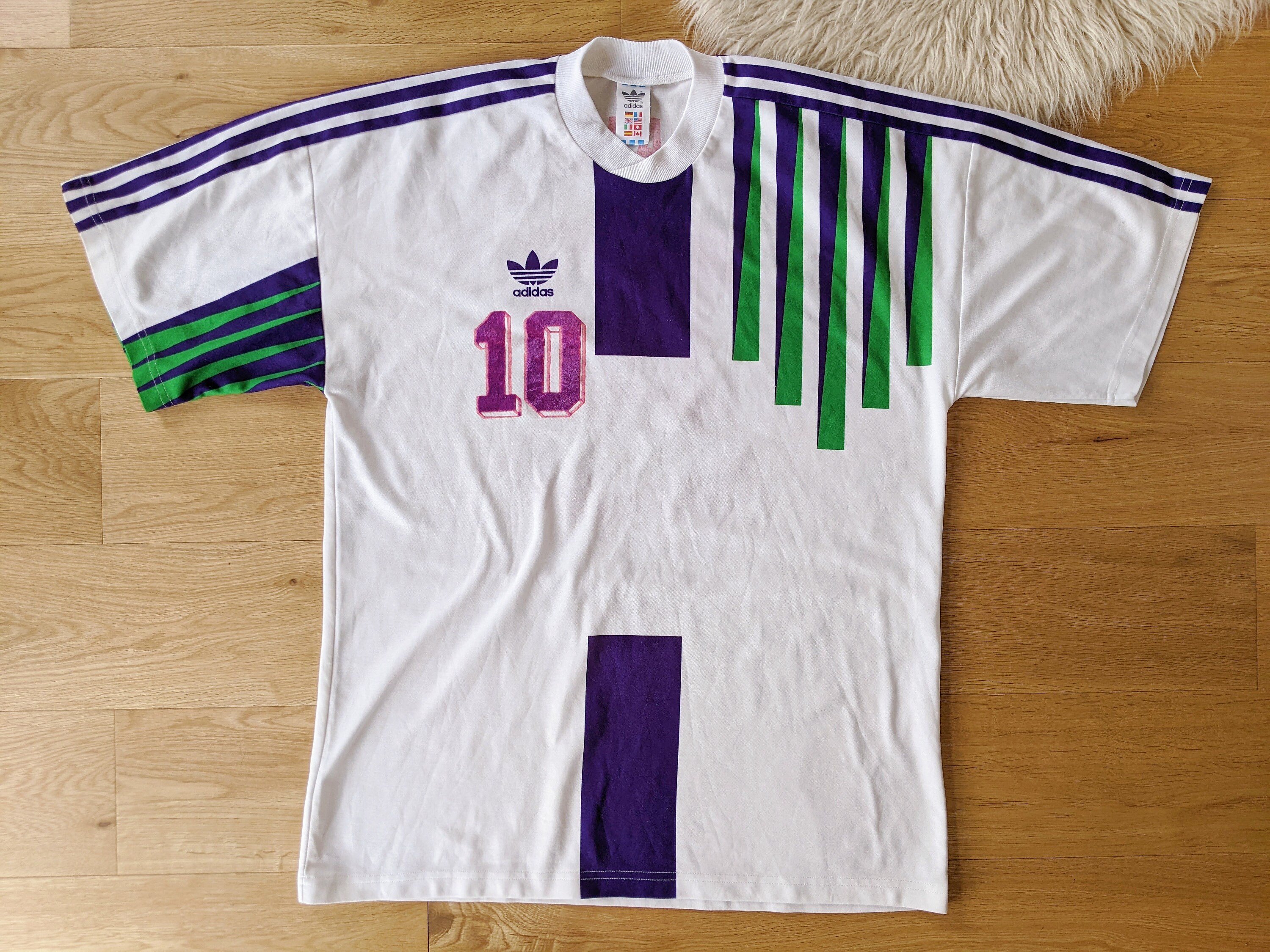Vintage 2000 | ADIDAS Volleyball Jersey With White Purple and 