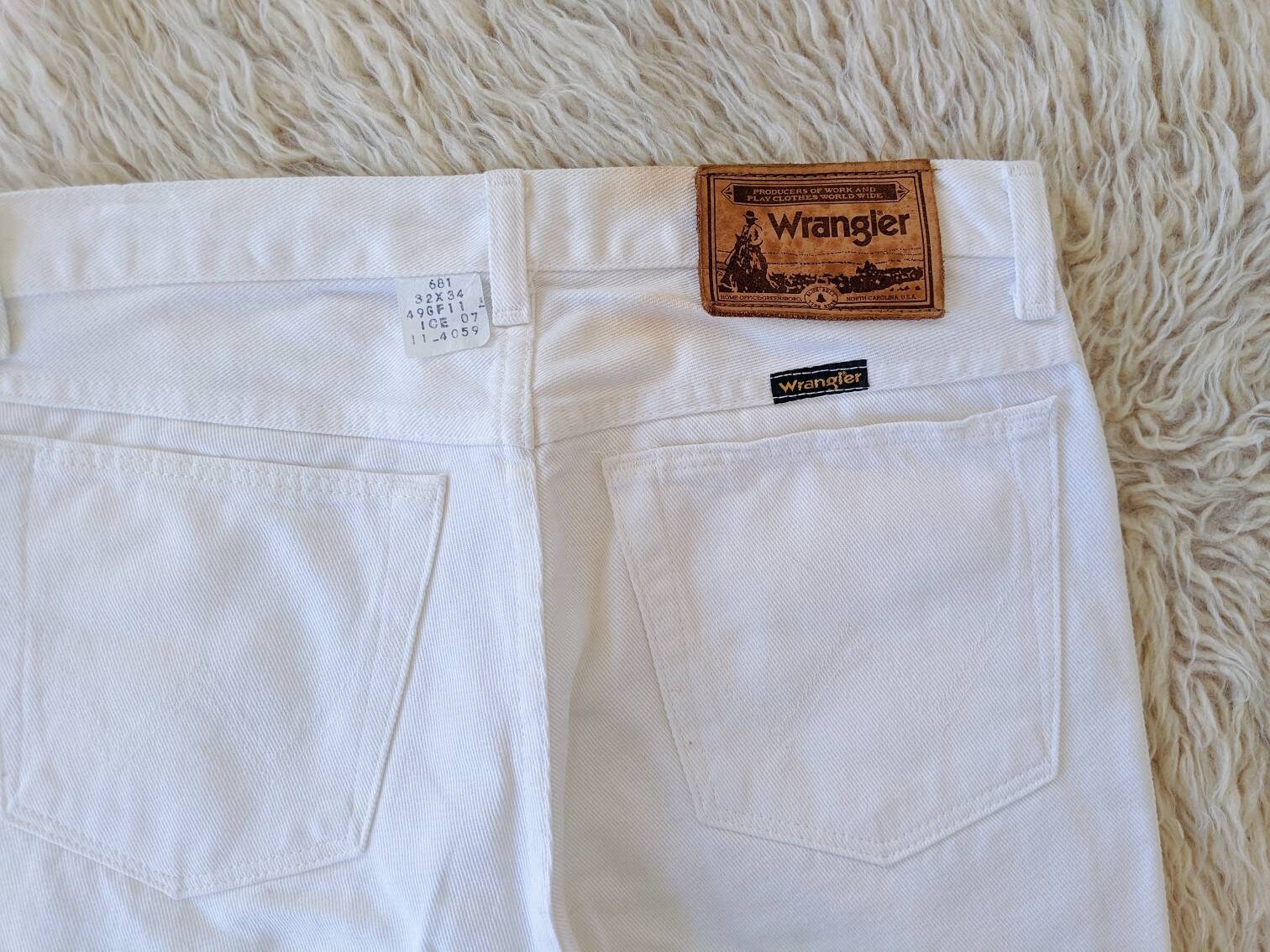 Wrangler Jeans in White Denim Straight Cut White Jean Pants High