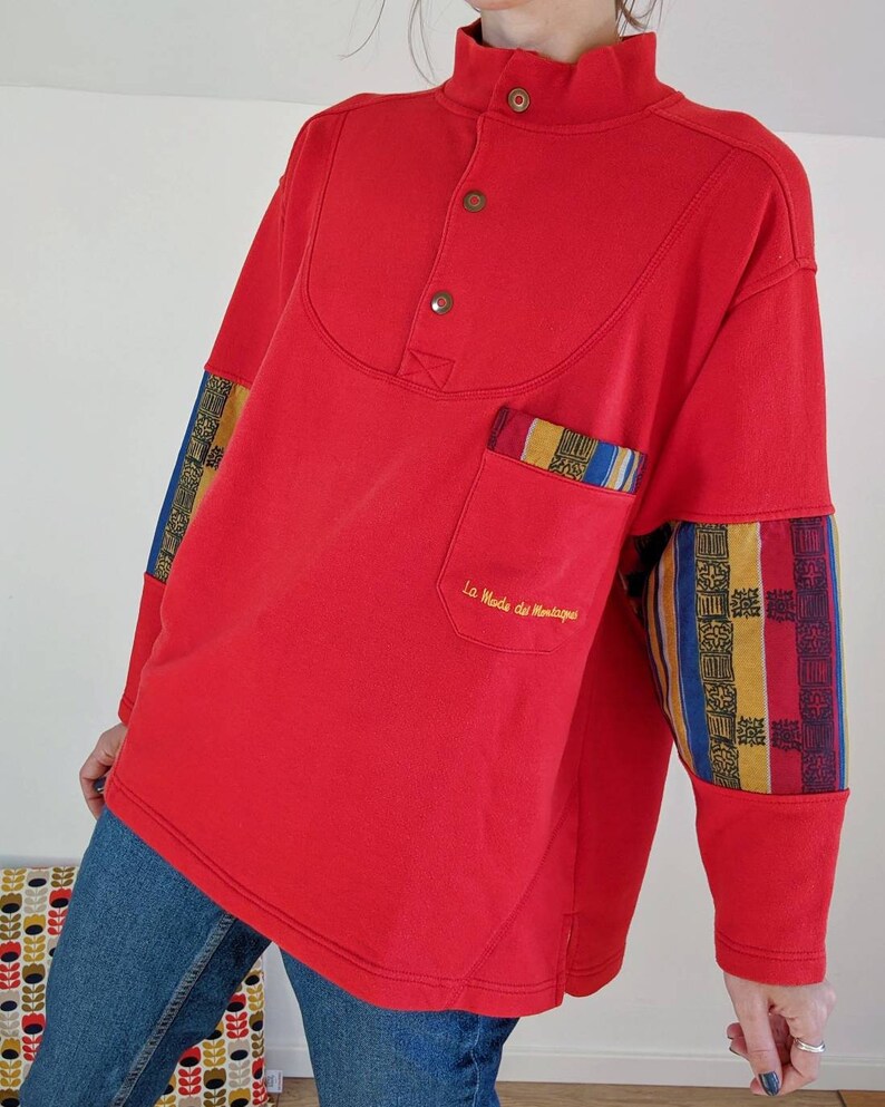 Sweat en coton rouge, veste avec empiècement colorés vintage des années 90 image 3