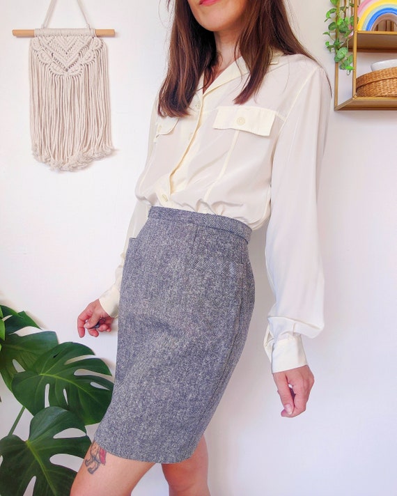 Mini jupe grise avec poches et ceinture | vintage… - image 3