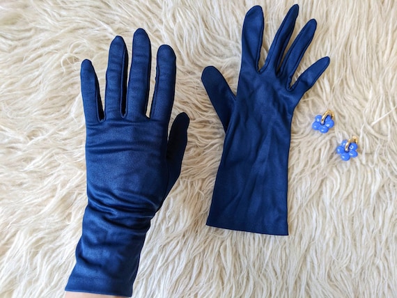 Vintage 1960-70 | Stylish blue gloves for women - image 1