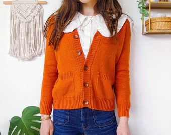 Long-sleeved V-neck cardigan, rust orange knitted knit cardigan | vintage 70s