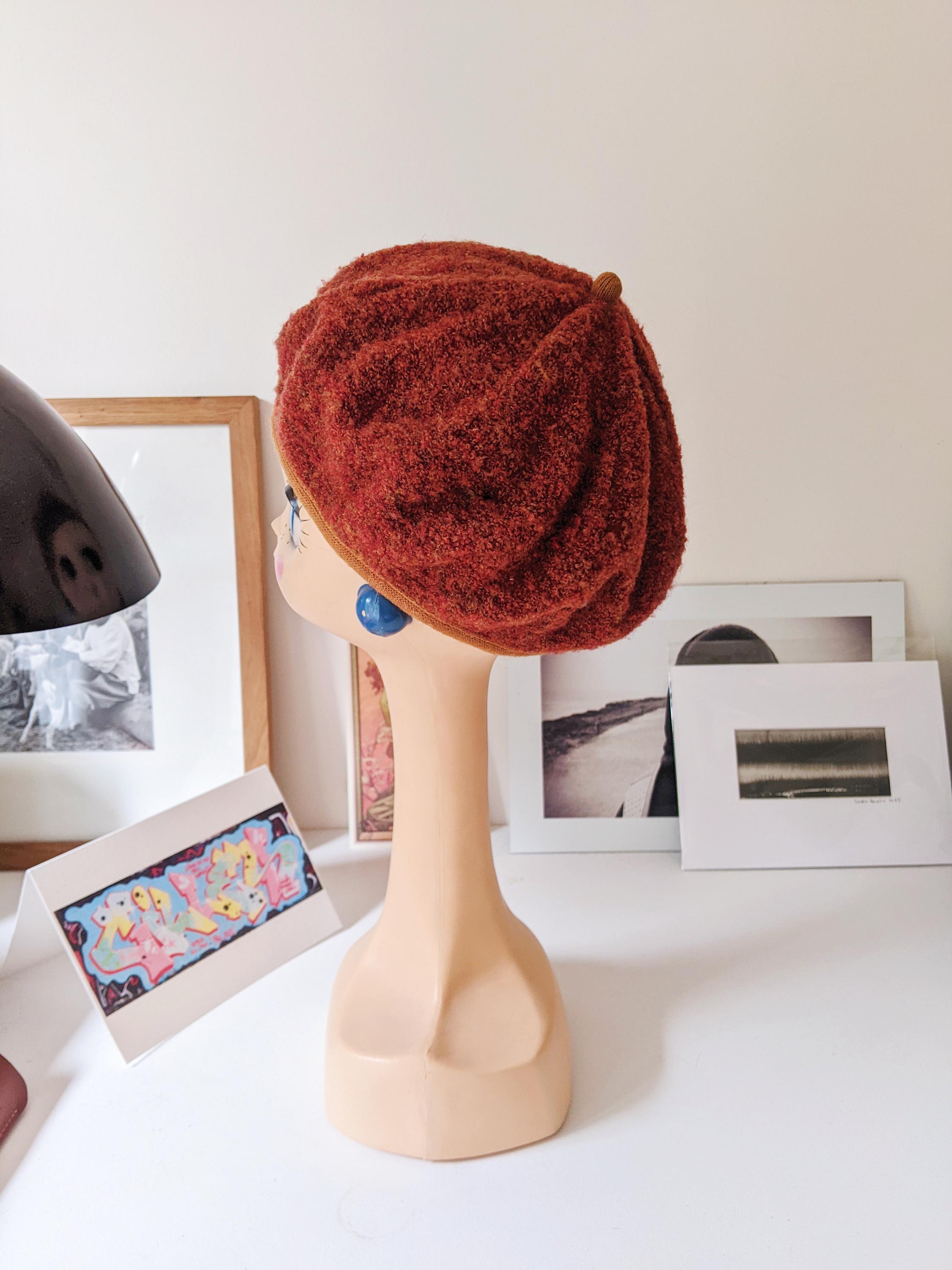 Vintage 80s Red Angora Lambswool Knit French Beret Hat Angora Cloche Parisian Vintage Kangol Beret, Women main image 2
