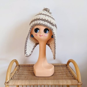 Vintage 1970-80 | beige cotton beanie, hat with knit earmuffs