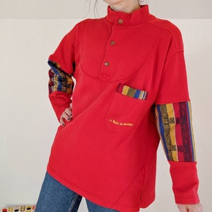 Sweat en coton rouge, veste avec empiècement colorés vintage des années 90 image 4