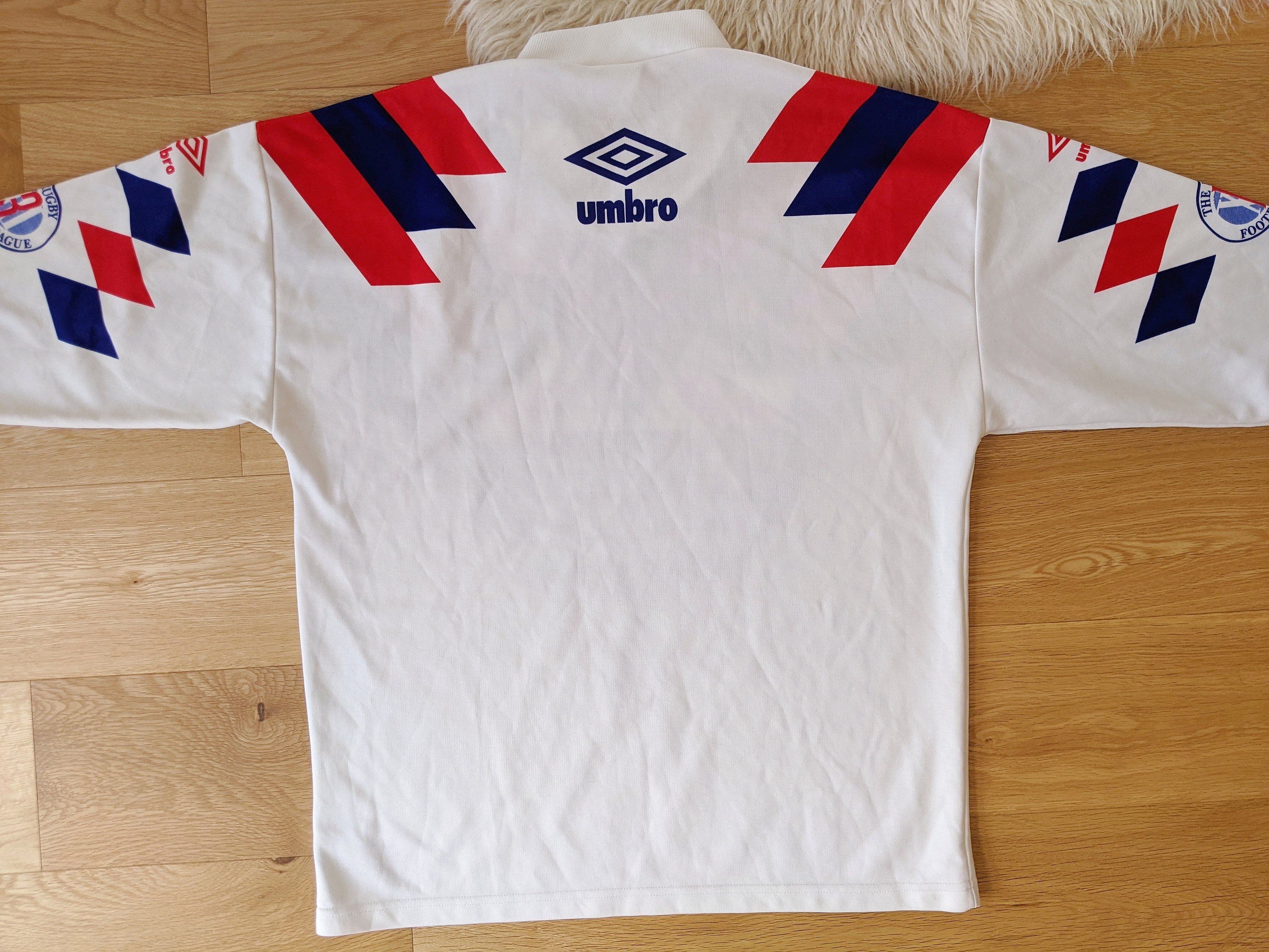 Vintage 1990 | UMBRO Red and Blue Sports Jersey, Great Britain