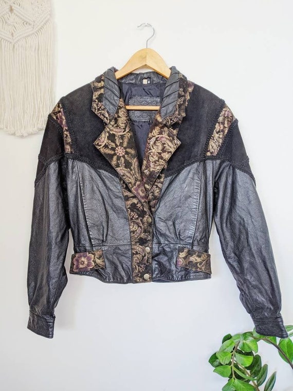 VINTAGE 1990s / black and gold leather jacket for